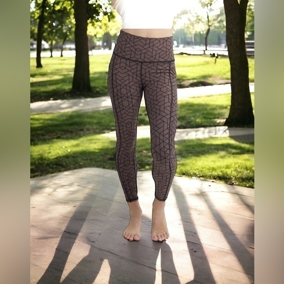 Savvi Geo Women's Leggings Size S - Picture 1 of 12